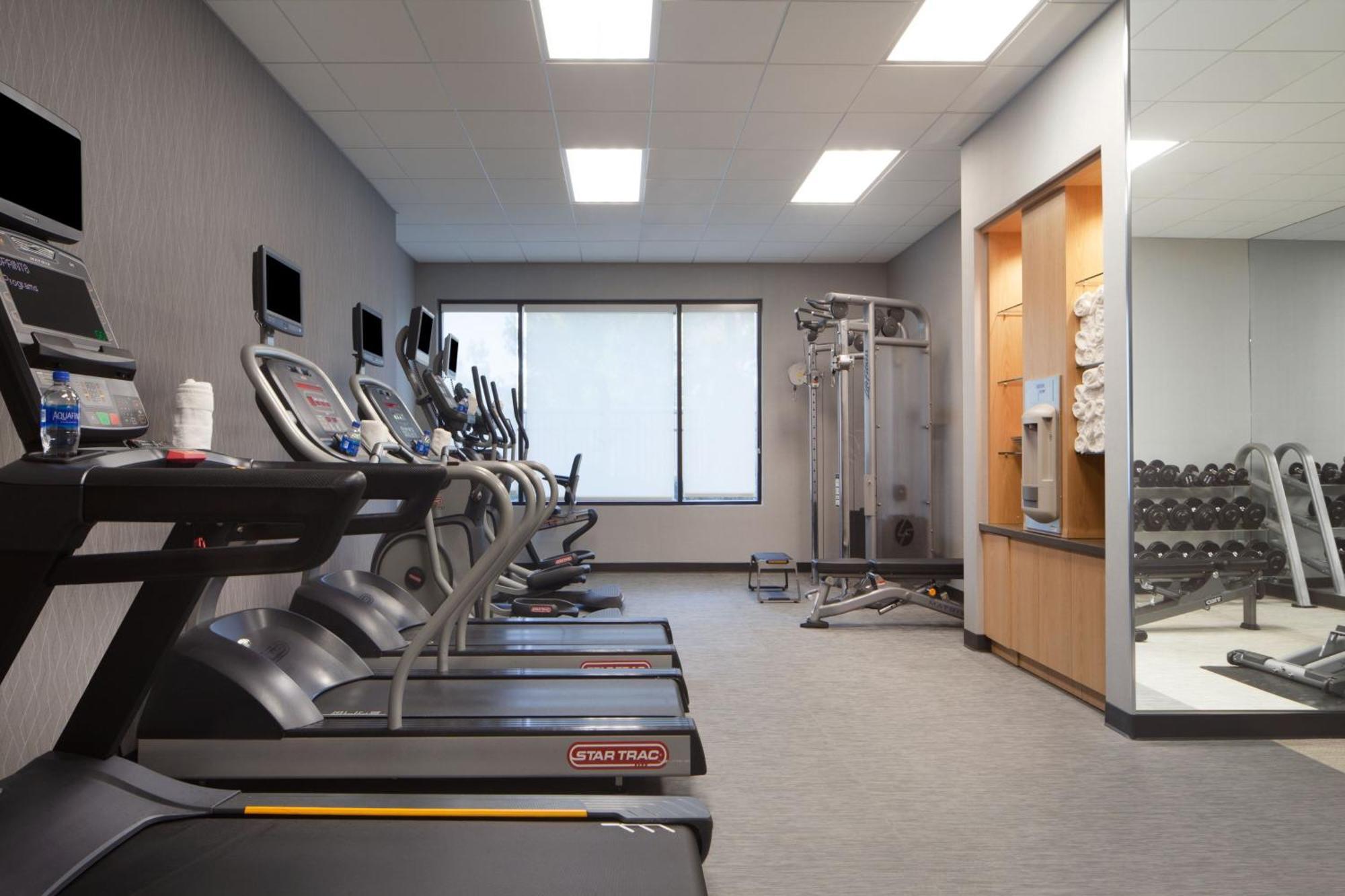 Courtyard By Marriott Newark Silicon Valley מראה חיצוני תמונה